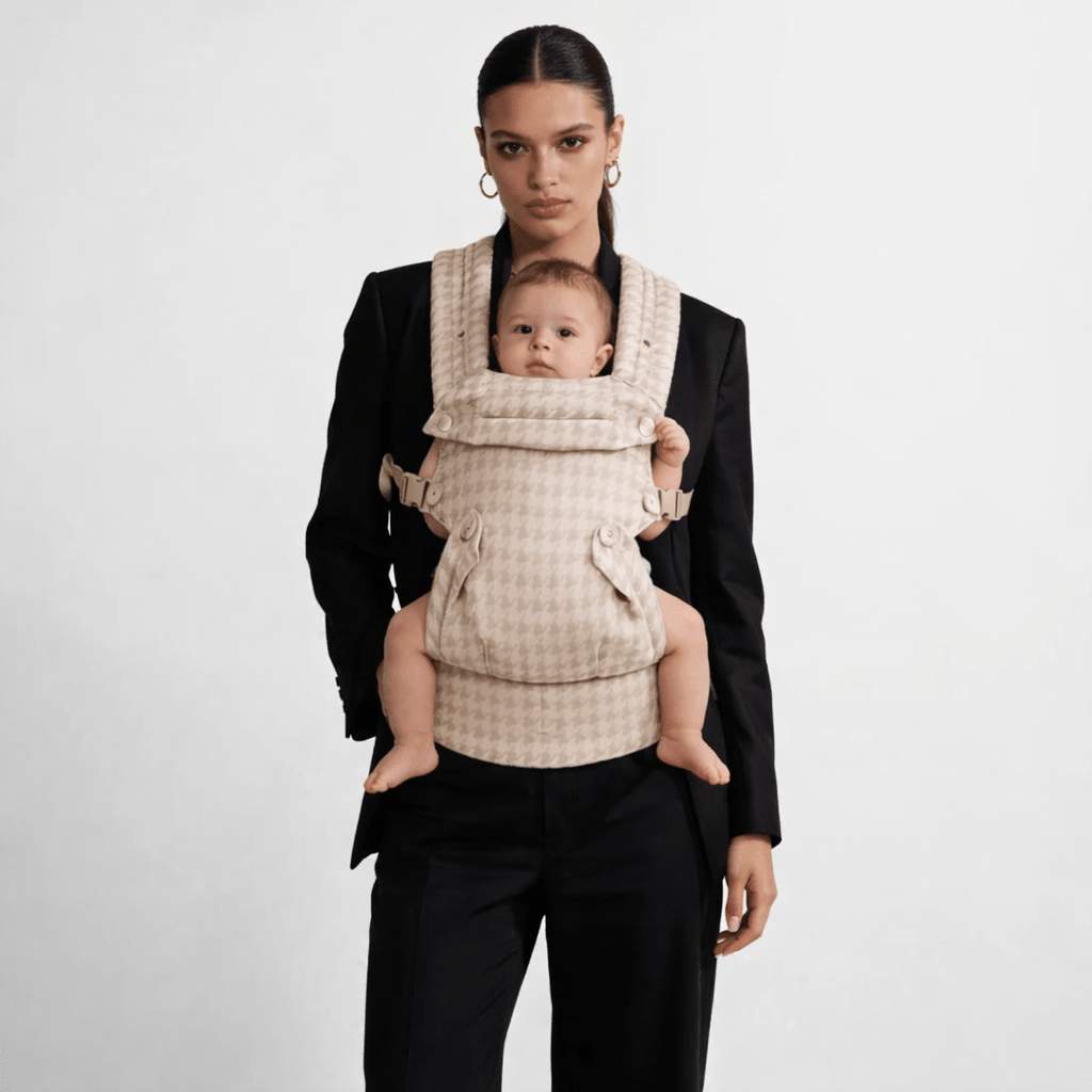 Minuvy Embrace Baby Carrier – Ergonomic & Safe Support - Minuvy Shop Baby